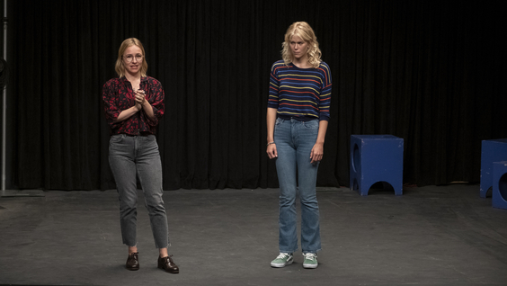 Sarah Goldberg, Ellyn James