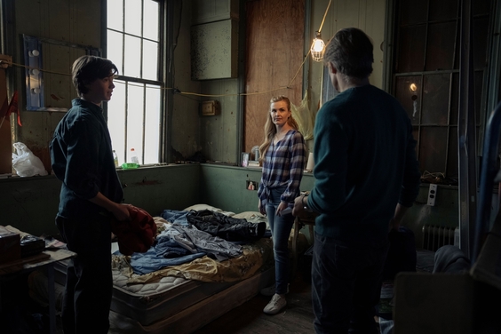 Lucian Zanes, Rachel Annette Helson, Timothy Olyphant