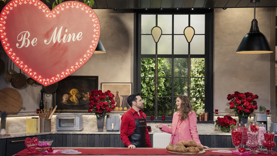 Mario Cantone, Drew Barrymore