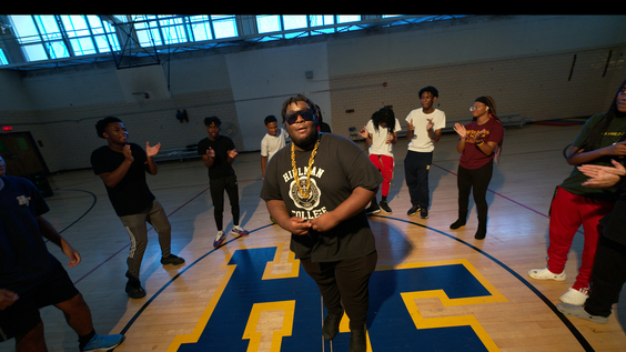 Student DaShaun (center)