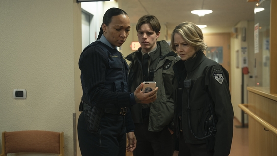 Kali Reis, Finn Bennett, Jodie Foster