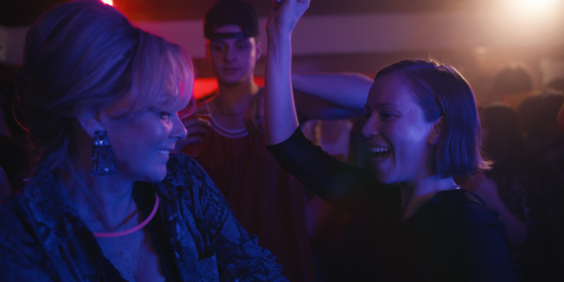 Jean Smart, Hannah Einbinder