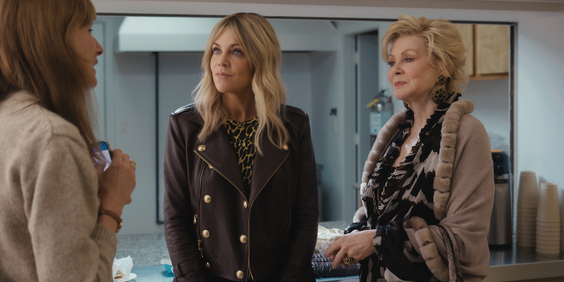 Kaitlin Olson, Jean Smart