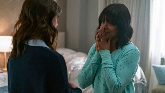 Melissa Benoist, Christina Elmore