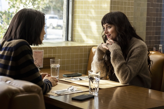 Sonoya Mizuno, Dakota Johnson
