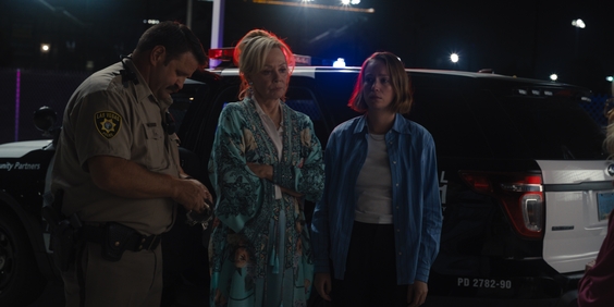 Jean Smart, Hannah Einbinder