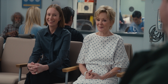 Hannah Einbinder, Jean Smart