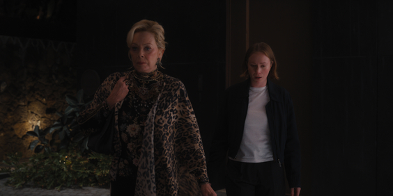 Jean Smart, Hannah Einbinder