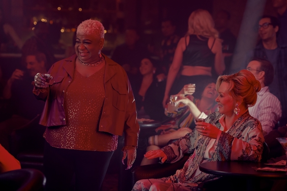 Luenell, Jean Smart