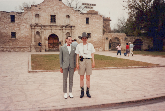Tim Burton and Pee-wee filming Big Adventure at the Alamo