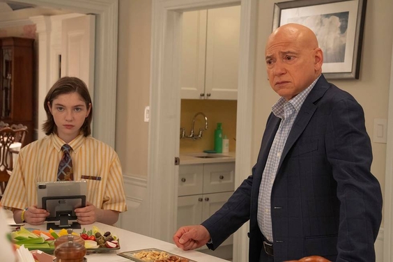 Alexa Swinton, Evan Handler