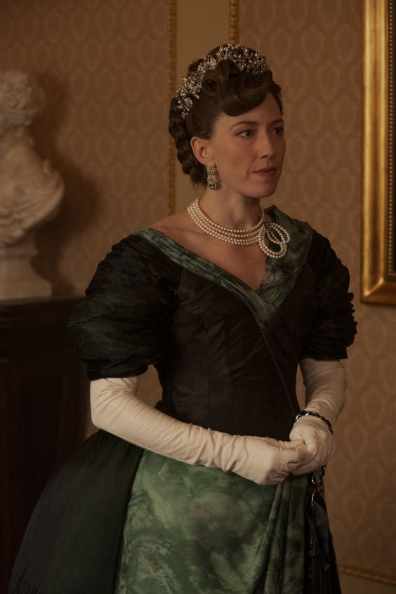 Carrie Coon