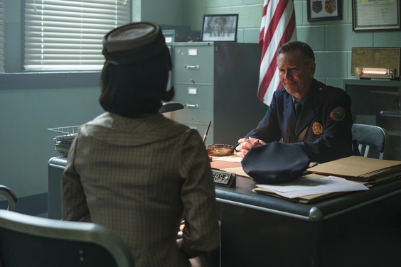 Taylour Paige, Peter Outerbridge