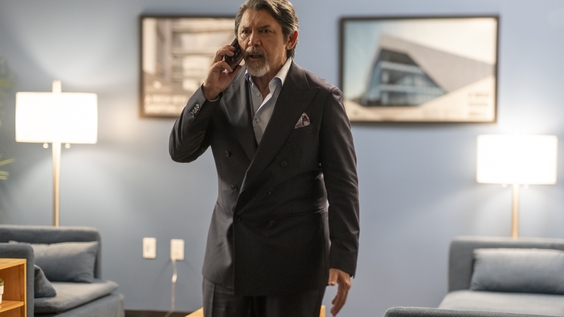 Lou Diamond Phillips