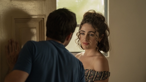 Josh Hutcherson, Rachel Sennott