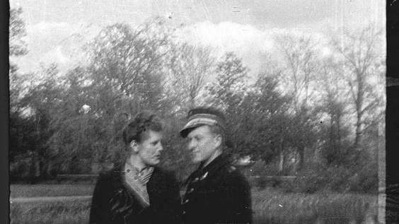 33 Photos from the Ghetto