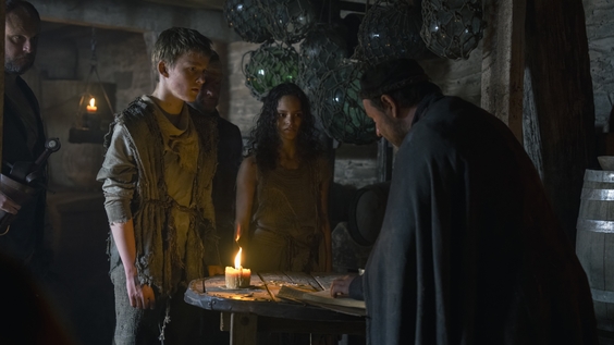 Bamber Todd, Chloe Lea