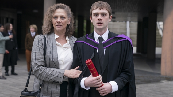 Neve McIntosh, Mitchell Robertson