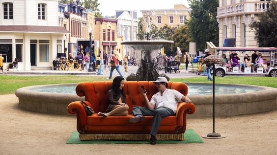 Alexa Demie, Homer Gere