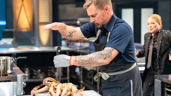 Contestant Bryan Voltaggio and Floor Commentator Tiffani Faison, as seen on Tournament of Champions VII