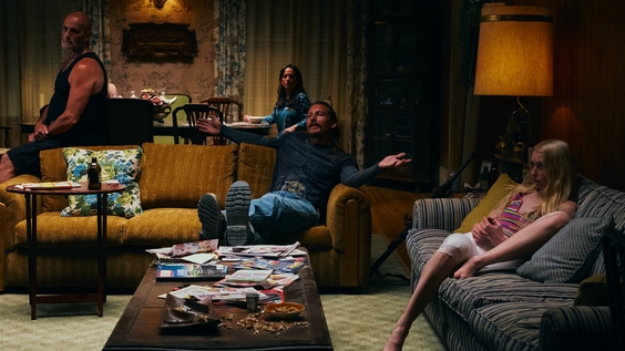 Melvin Bonez Estes, Martha Kelly, James Landry Hébert, Chloe Cherry