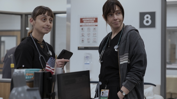 Sofia Hasmik, Fiona Dourif