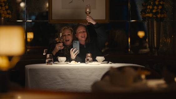 Jean Smart, Hannah Einbinder